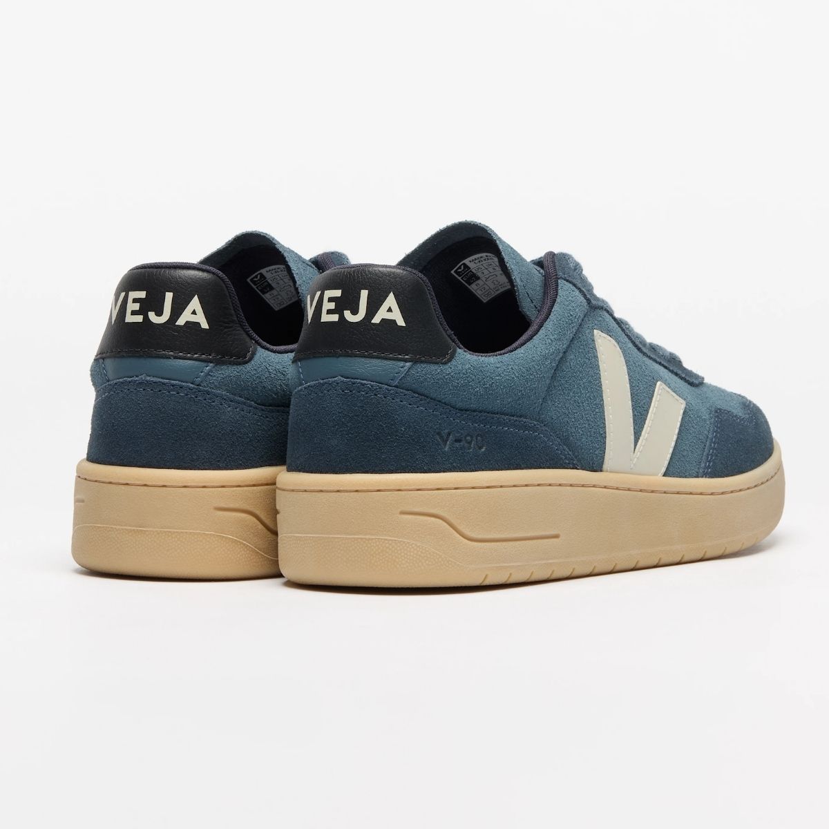 Veja Mens V-90 Suede